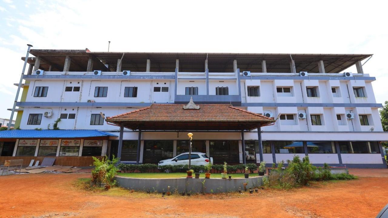 Hotel Kukuresidency Wadakkanchery Esterno foto
