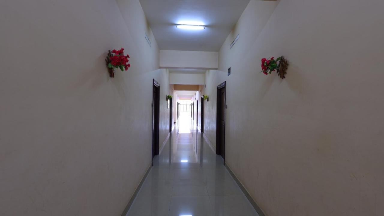 Hotel Kukuresidency Wadakkanchery Esterno foto